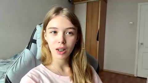 Linet online show from 07/24/26, 06:11