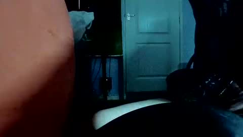 Snapshot of latexchris77 chatting on 03/06/26, 09:28 latexchris77 online show from 03/06/26, 09:28