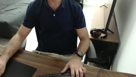 Snapshot of latexdave84 chatting on 10/23/25, 10:36 latexdave84 online show from 10/23/25, 10:36