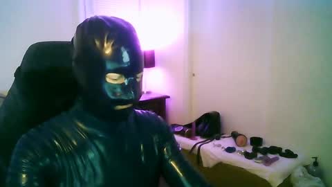 latexminheadroom online show from 12/22/24, 01:34