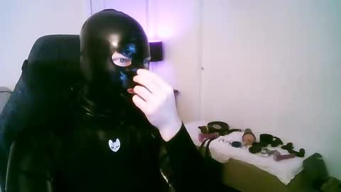 latexminheadroom online show from 03/08/25, 03:06