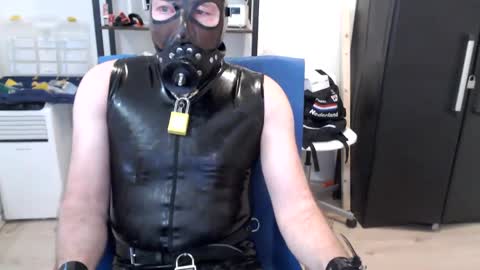 latexslaafboy online show from 01/02/25, 09:22