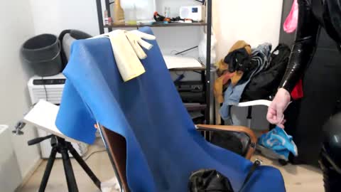 latexslaafboy online show from 01/13/25, 10:14