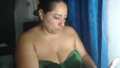 Snapshot of latin_big_boobs chatting on 10/06/25, 04:32 latin_big_boobs online show from 10/06/25, 04:32