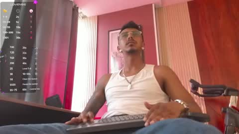 Snapshot of latin_blackmen chatting on 05/31/26, 06:42 latin_blackmen online show from 05/31/26, 06:42