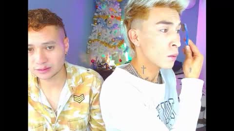 Snapshot of latin_boysxxx_ chatting on 11/06/25, 12:33 latin_boysxxx_ online show from 11/06/25, 12:33