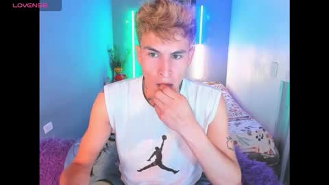Snapshot of latin_boysxxx_ chatting on 03/14/26, 12:50 latin_boysxxx_ online show from 03/14/26, 12:50
