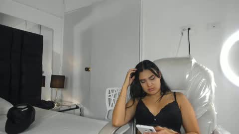 Johana y Santiago online show from 02/09/25, 09:58