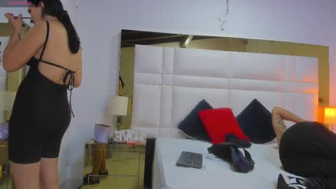 Johana y Santiago online show from 03/06/25, 03:57