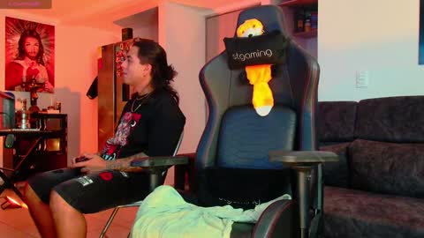 Snapshot of latin_couple77 chatting on 02/01/25, 10:26 Sara y Andy online show from 02/01/25, 10:26