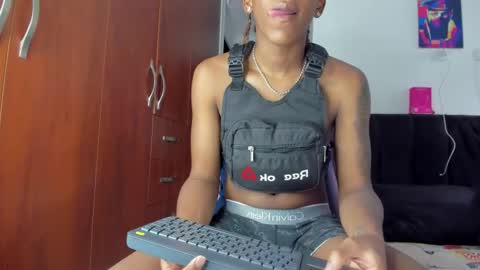 kay online show from 02/12/26, 10:05