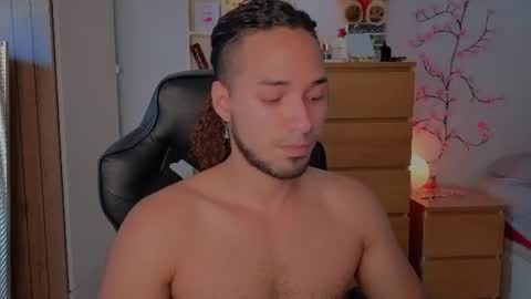  Free OF online show from 06/25/26, 10:31