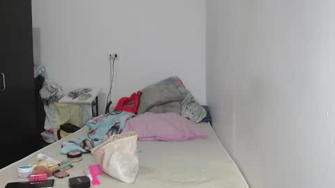 Snapshot of latin_meg chatting on 12/03/24, 06:17 M E G A N online show from 12/03/24, 06:17