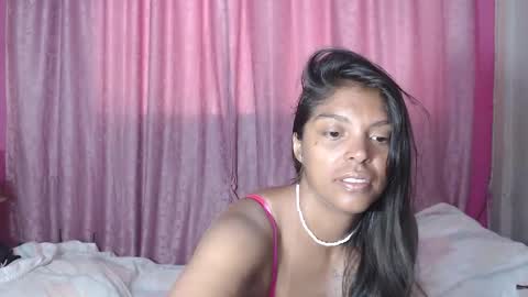 Snapshot of latin_meg chatting on 10/21/25, 03:24 M E G A N online show from 10/21/25, 03:24