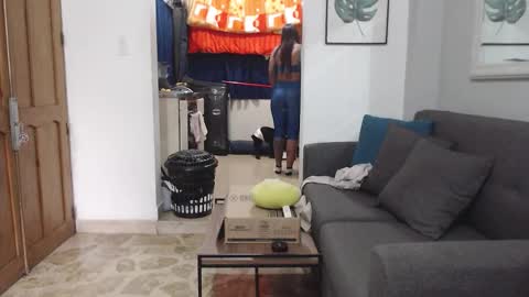 Snapshot of latin_meg chatting on 12/03/25, 09:24 M E G A N online show from 12/03/25, 09:24