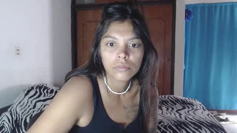 Snapshot of latin_meg chatting on 12/15/25, 06:23 M E G A N online show from 12/15/25, 06:23