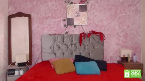 Snapshot of latin_venusxx chatting on 10/26/25, 05:41 valery online show from 10/26/25, 05:41