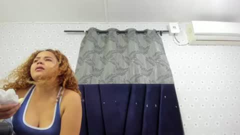 latina_cute_20 online show from 07/26/26, 12:45