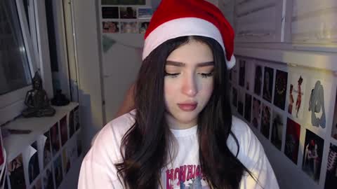 miiiiiiaaaa online show from 12/26/24, 09:37