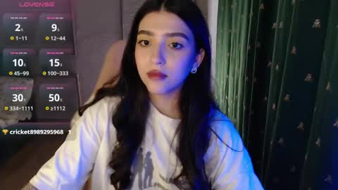 miiiiiiaaaa online show from 05/05/26, 11:51