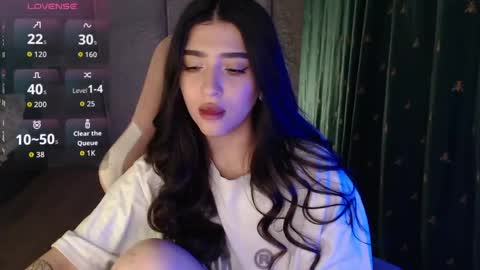 miiiiiiaaaa online show from 05/07/26, 05:40