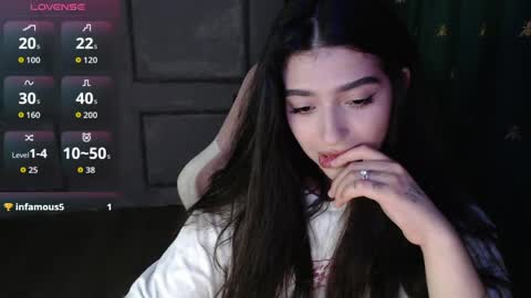 miiiiiiaaaa online show from 06/04/26, 09:10