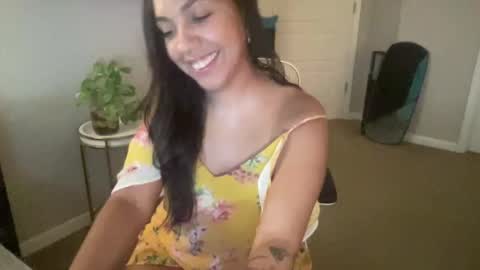 latinadynamite online show from 12/31/24, 02:19