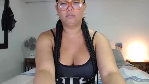 FLOR SALVAJE online show from 10/26/25, 03:23