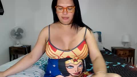 FLOR SALVAJE online show from 06/07/26, 01:32