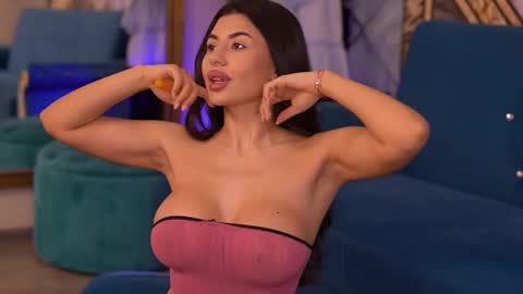 Latina online show from 03/10/25, 09:29