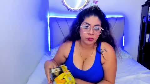 Snapshot of latinamav22 chatting on 05/02/26, 10:04 latinamav22 online show from 05/02/26, 10:04