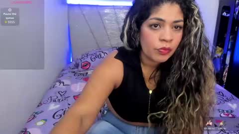 latinamav22 online show from 06/17/26, 01:19