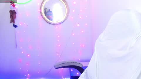 latinamav22 online show from 06/26/26, 04:11