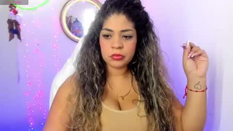 latinamav22 online show from 06/29/26, 08:53