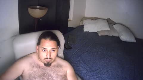 Snapshot of latinbb3030 chatting on 10/14/25, 08:04 LatinoBB online show from 10/14/25, 08:04