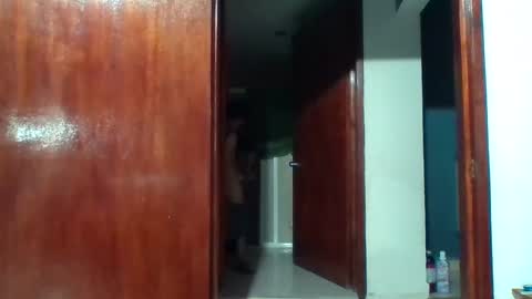 Robert online show from 01/08/25, 02:35