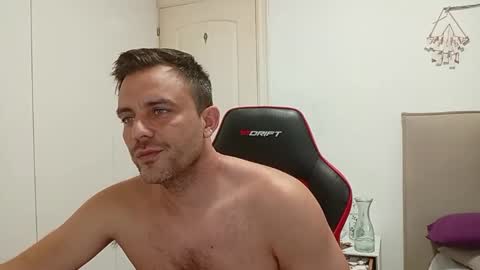 LatinBlueBoy online show from 09/11/25, 05:46