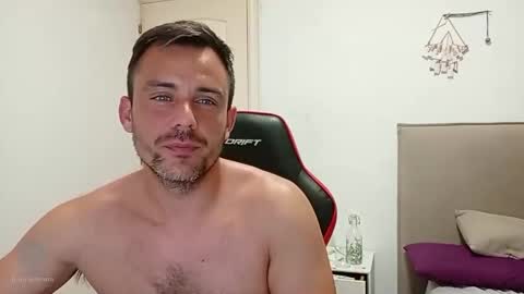 LatinBlueBoy online show from 09/15/25, 09:59