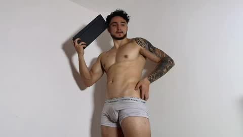 LatinBoyVIP  Colombian online show from 06/06/26, 02:38