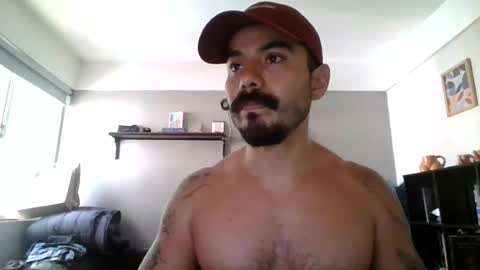 Snapshot of latinhotcouple33 chatting on 07/29/26, 10:08 wolves online show from 07/29/26, 10:08