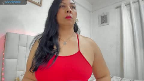 Vanessa online show from 11/12/25, 12:33