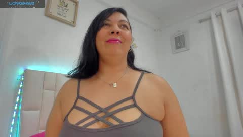 Vanessa online show from 12/03/25, 01:35