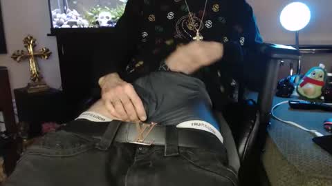 latinlover513 online show from 02/18/25, 06:15