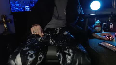 latinlover513 online show from 02/24/25, 06:27