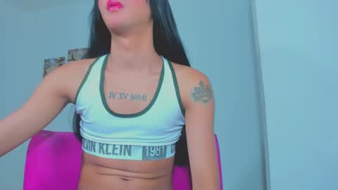 latinmia23hot online show from 01/20/25, 07:25
