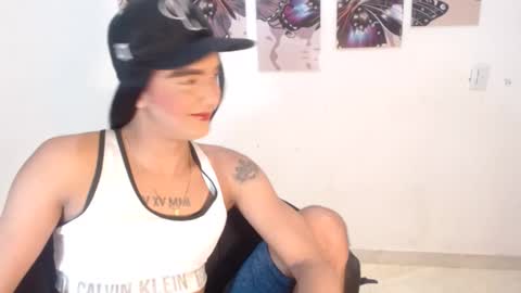 latinmia23hot online show from 09/08/25, 09:36