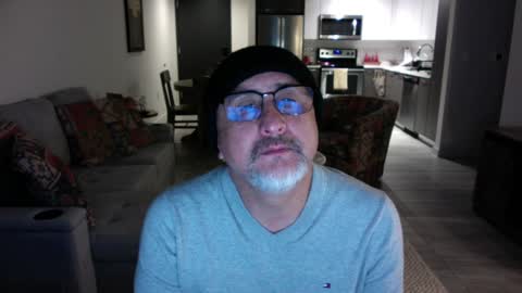 QS - INDEPENDENT MODEL online show from 12/07/24, 07:05