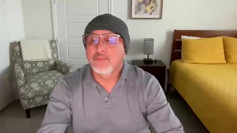 QS - INDEPENDENT MODEL online show from 10/30/25, 11:16