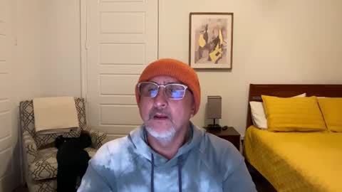 QS - INDEPENDENT MODEL online show from 11/02/25, 03:42