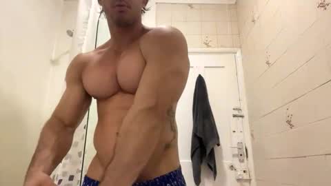 latino_rodri online show from 05/28/26, 10:40